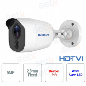 Hyundai 5 MP HDTVI Bullet 2.8 mm video surveillance camera with integrated PIR
